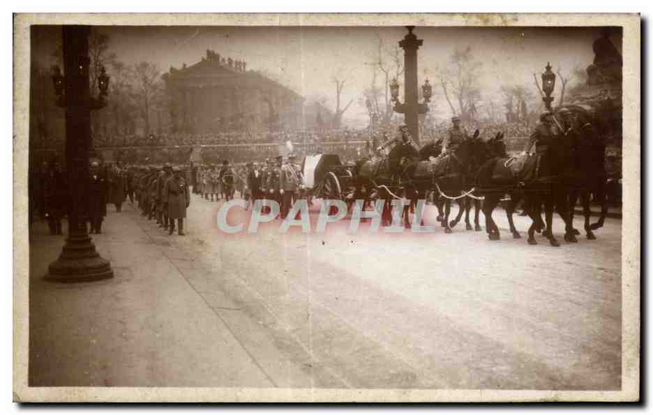 CPA Militaria Funerailles du Marechal Foch 26 mars 1929 Place de la Concorde 
