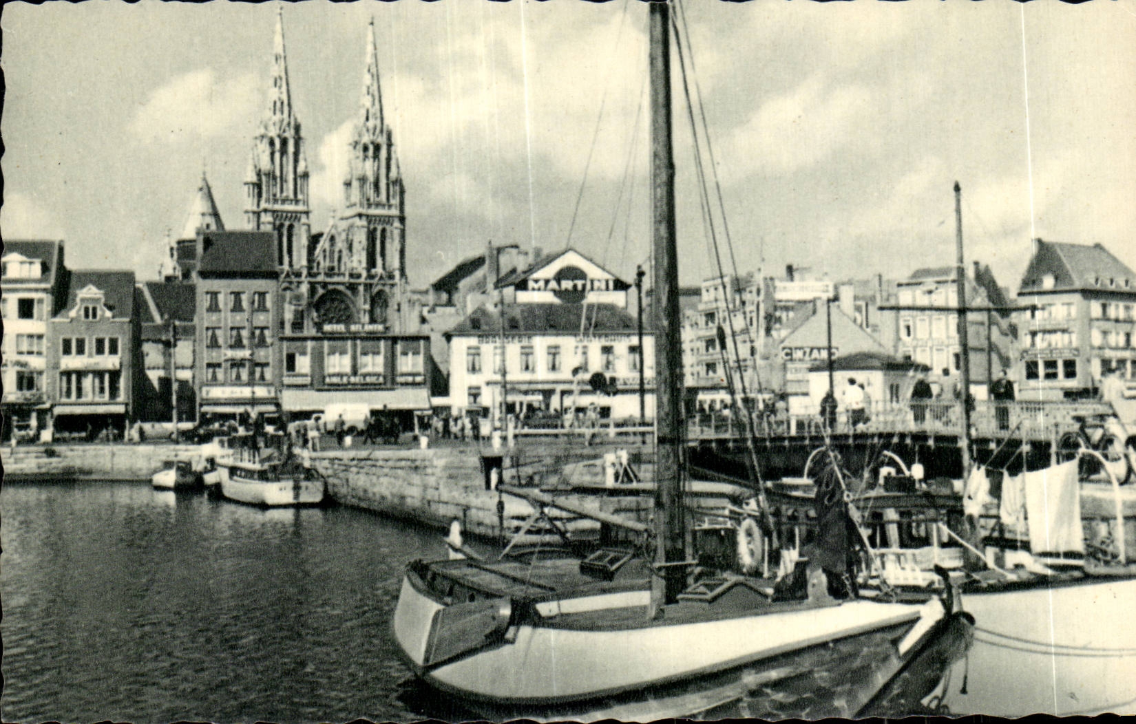 CPA Belgique Ostende Le port