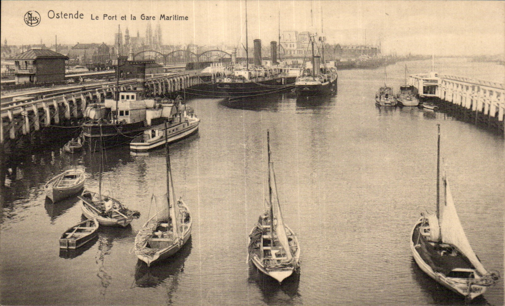 Belgium - Belgique - Belgien - Ostende - Le Port et la Gare Maritime - CPA 