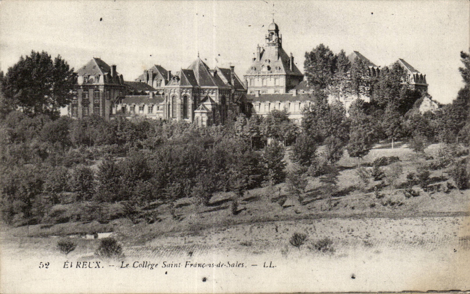 Évreux — College Saint-François-de-Sales — LL.