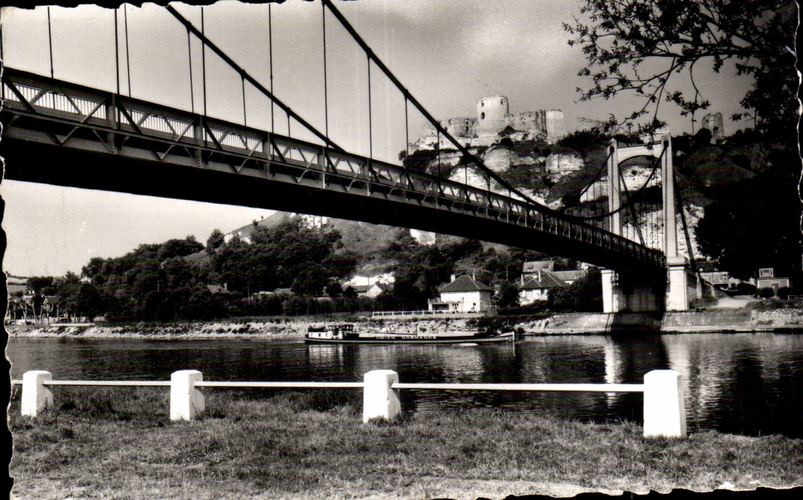 CPSM Les Andelys Le pont suspendu