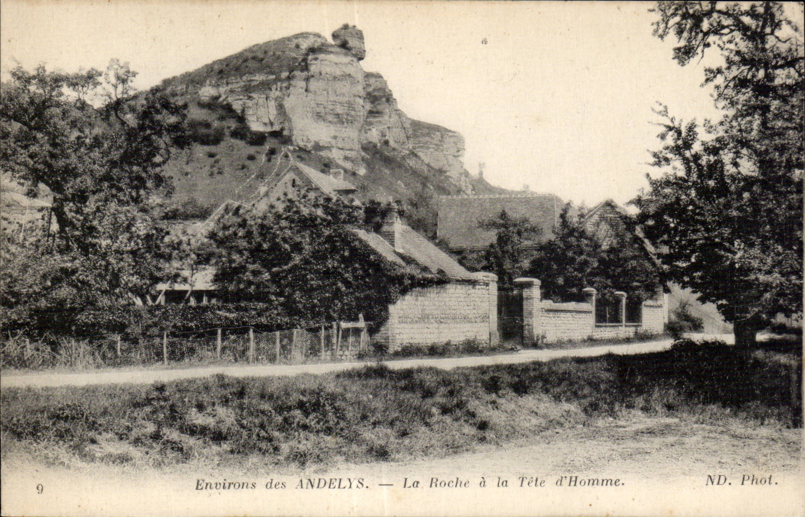 Environs des ANDELYS — La Roche à la Tête d'Homme — ND. Phot.