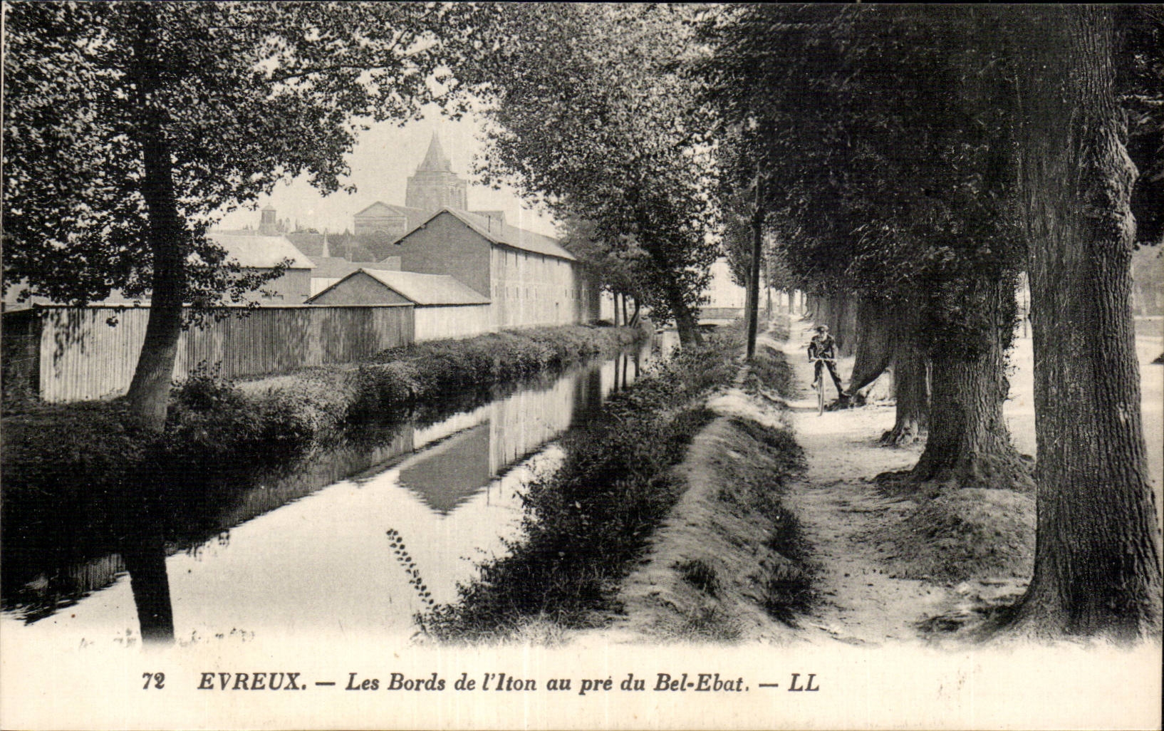 Evreux - Les Bords de l Iton au pres du Bel Ebat - CPA 