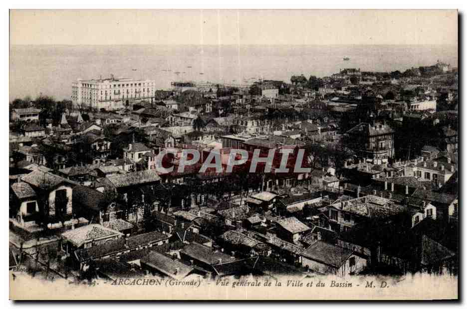 Arcachon (Gironde) — Vue générale de la Ville et du Bassin — M. D.
