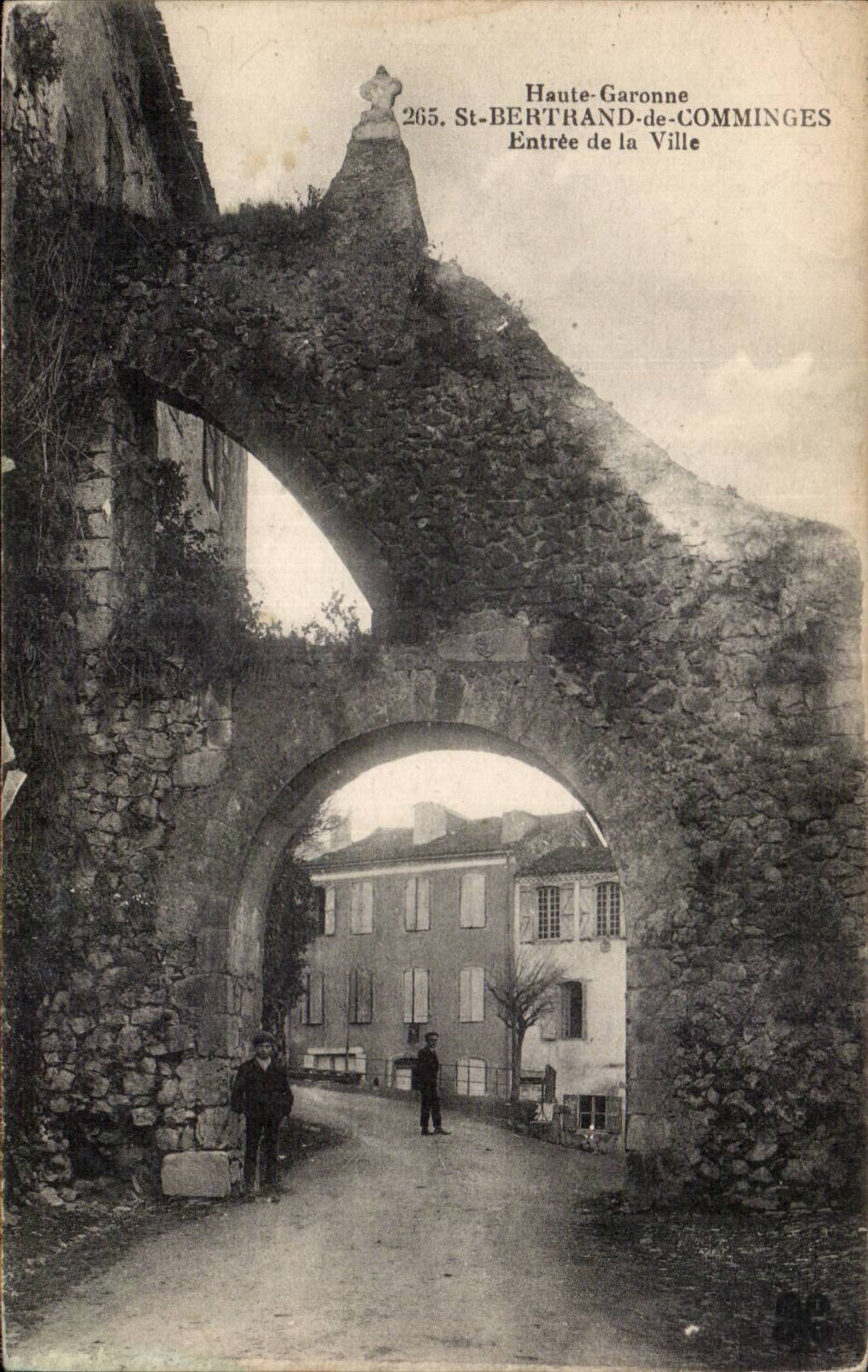 CPA Haute Garonne St Bertrand de Comminges Entree de la Ville