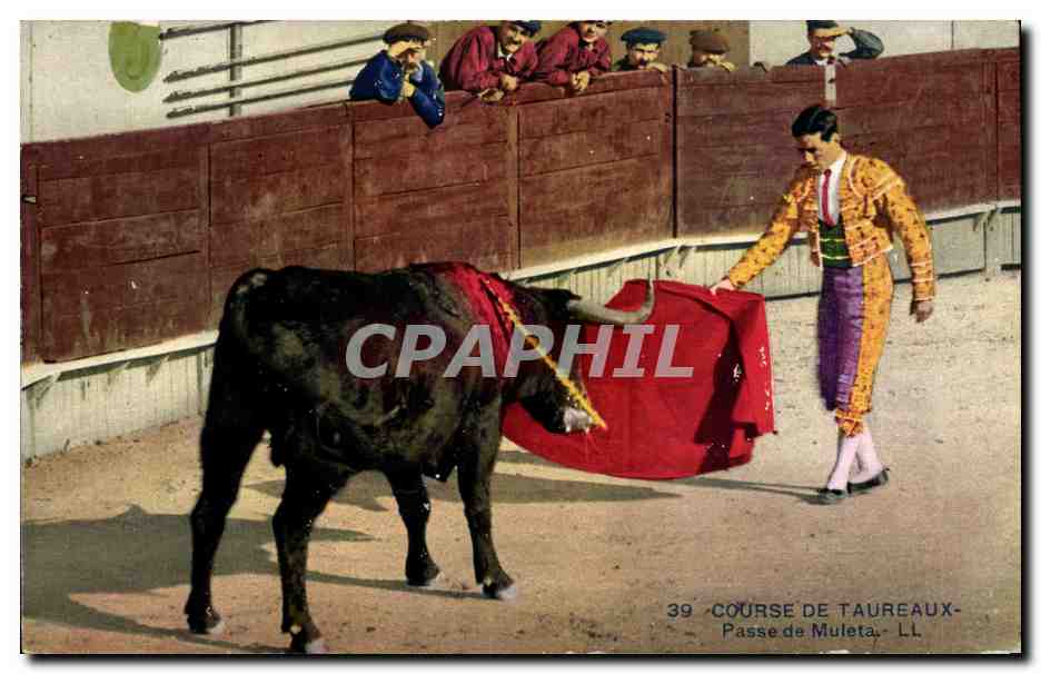 CPA Corrida Taureau Course de taureaux Passe de Muleta