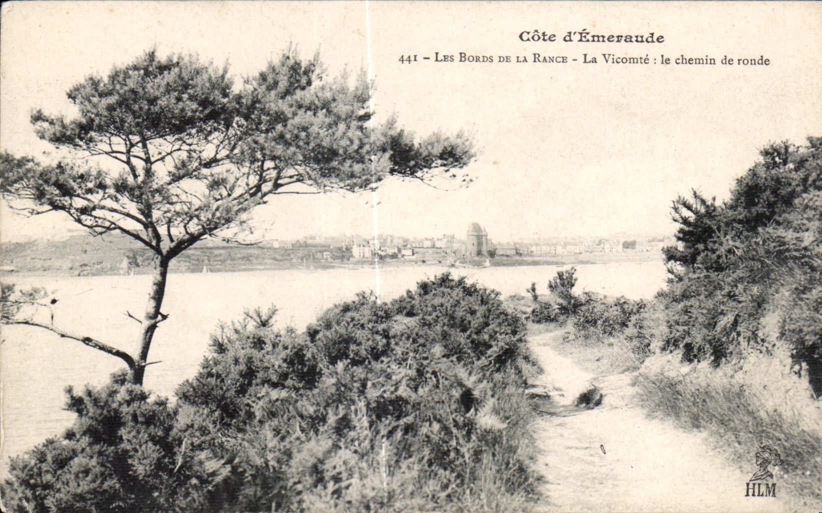 Côte d'Émeraude — Les Bords de la Rance — La Vicomté : le chemin de ronde — HLM