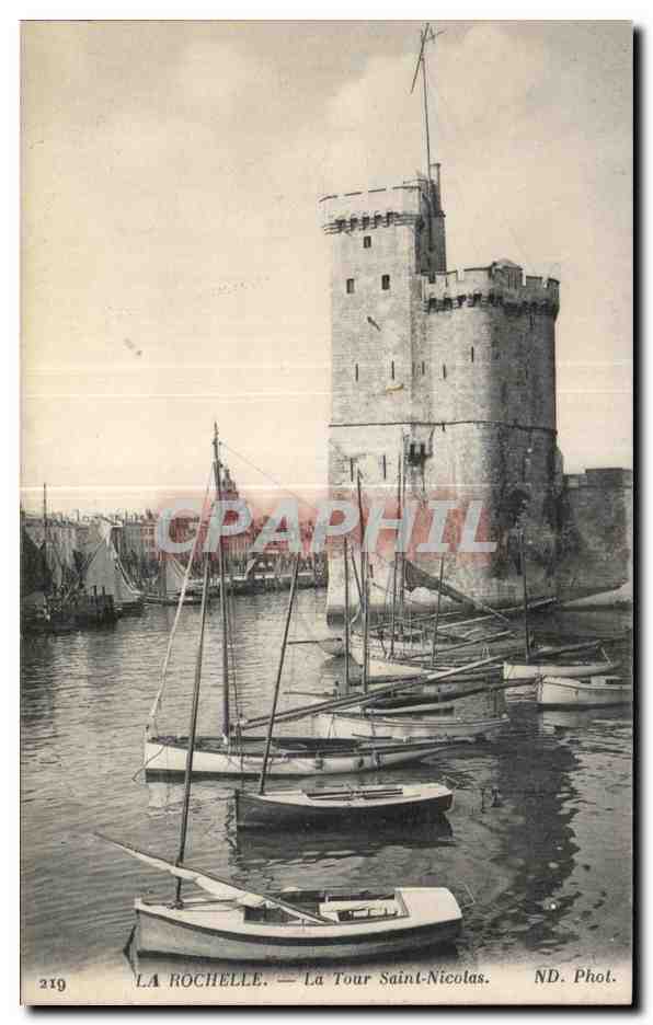 CPA La Rochelle La Tour Saint Nicolas Bateaux 