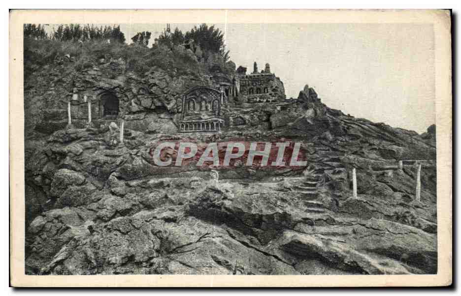 Côte d'Émeraude - ROTHÈNEUF (I.-et-V.) — Les Rochers Sculptés — Au bord du Gouffre — Édition H. Breton