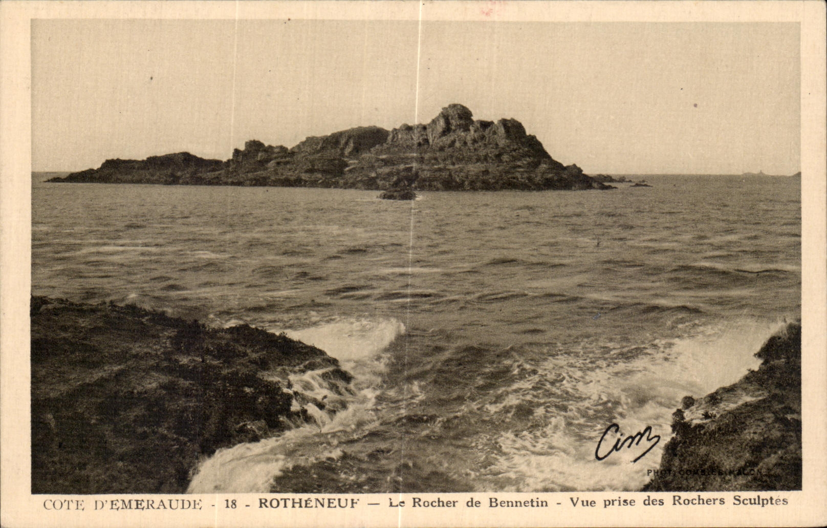Côte d'Émeraude - Rothéneuf — Le Rocher de Bennetin — Vue prise des Rochers Sculptés — Cliché H. Brehin