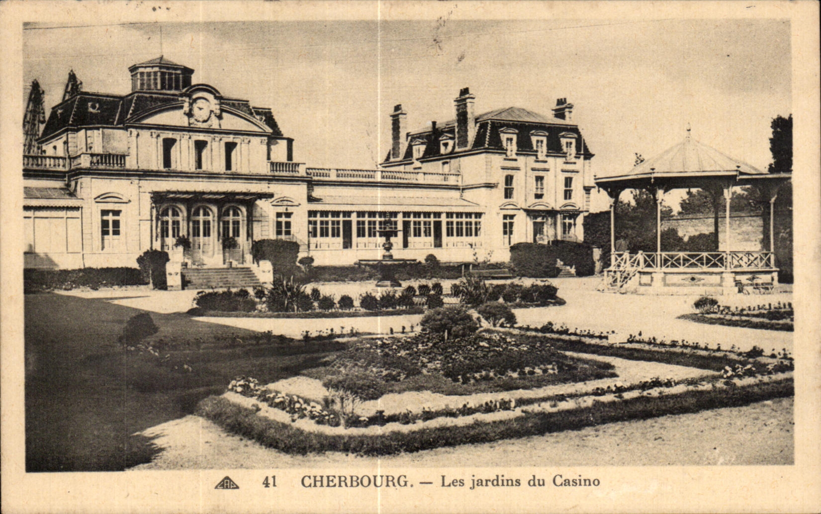 CPA Cherbourg Les jardins du Casino