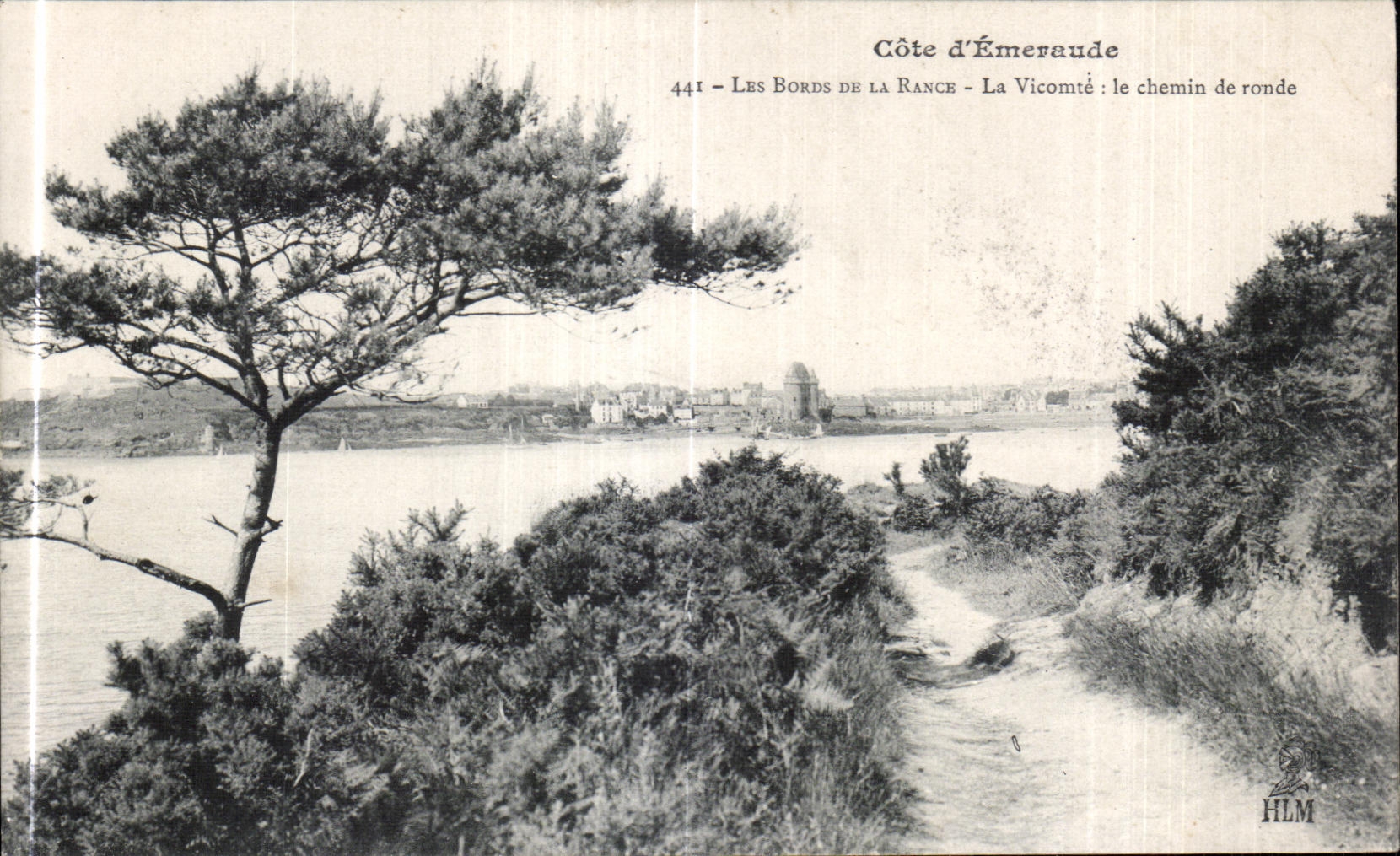 Côte d'Émeraude — Les Bords de la Rance — La Vicomté : le chemin de ronde — HLM