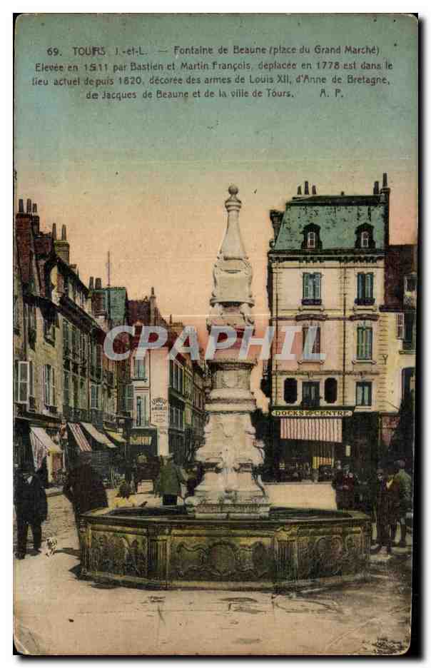 CPA Tours Fontaine de Beaune Elevee en 1511 par Bastien et martin Francois