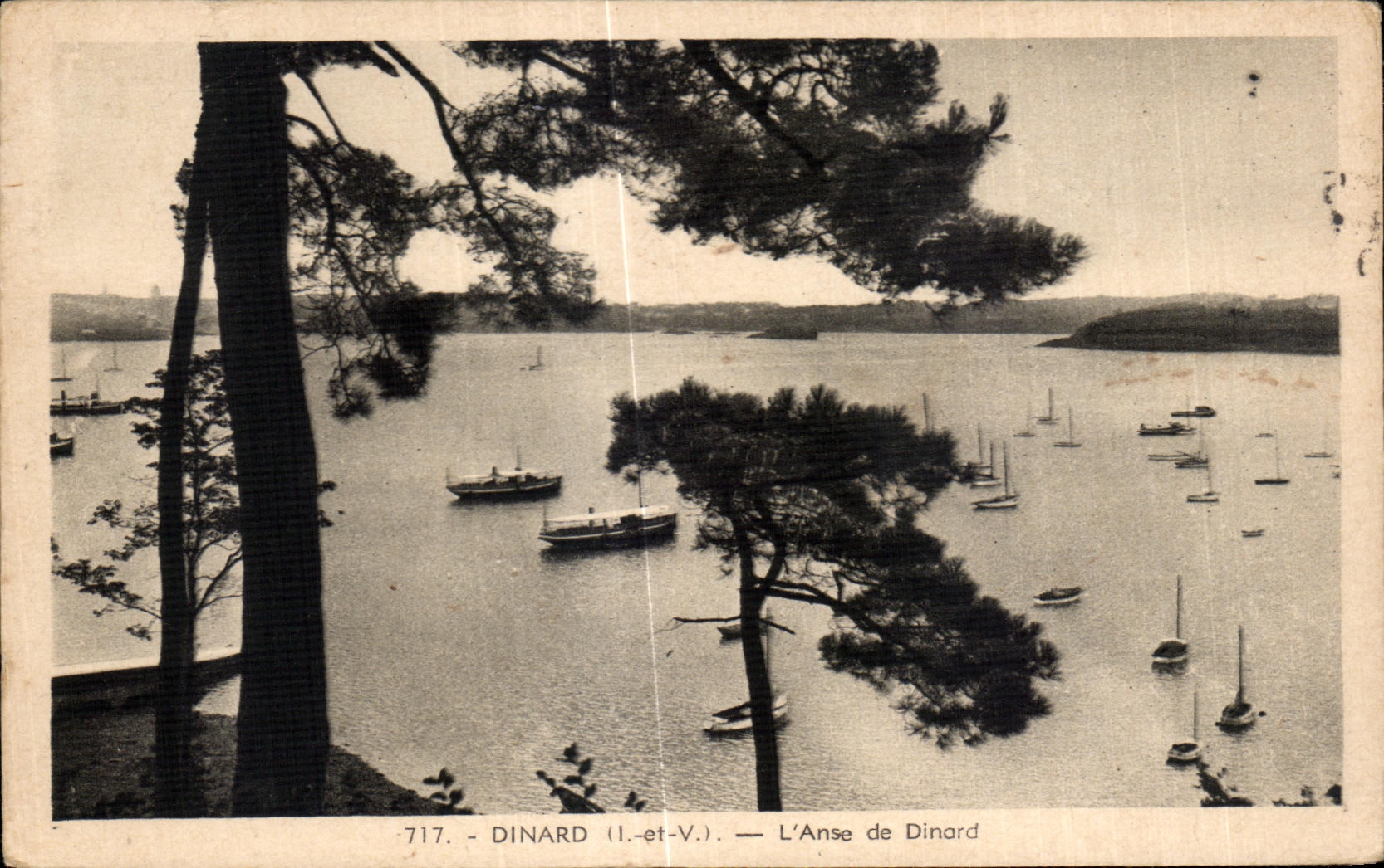Dinard (Il.-et-V.) — L'Anse de Dinard — Édition Dagorne à Dinard, n° 717