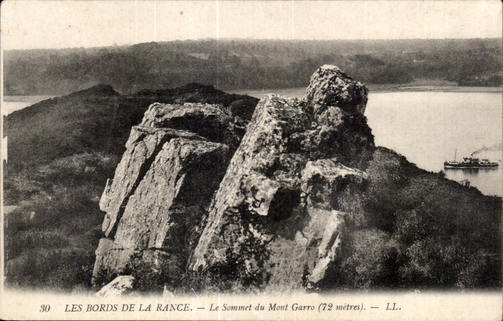 Les Bords de la Rance — Le Sommet du Mont Garro (72 mètres) — LL.