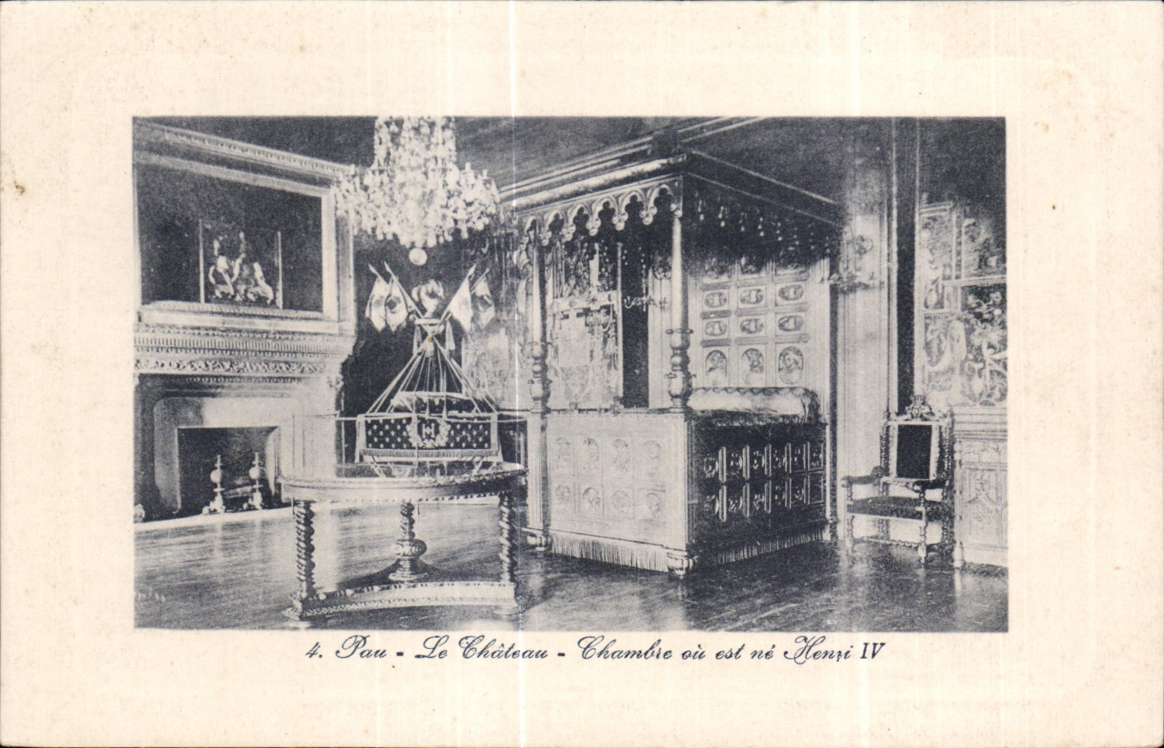 CPA pau Le Chateau Chambie ou est ne Henri IV