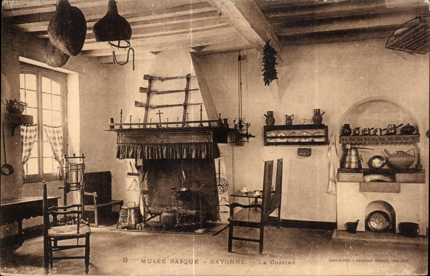Musée Basque - Bayonne — La Cuisine — Phototype Labouchs Frères, Pau, n°9