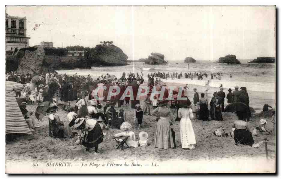 CPA Biarritz La Plage a I Heure du Bain