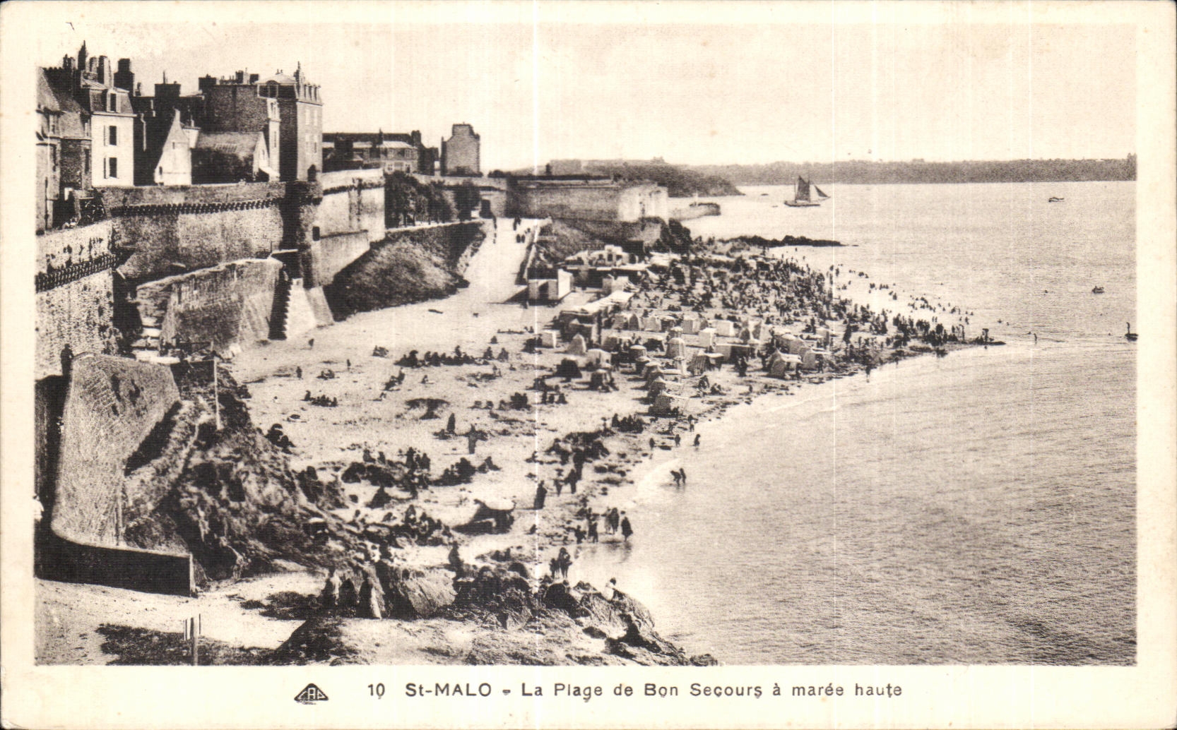 St-Malo — La Plage de Bon Secours à marée haute — C° Académie des Arts Piétonniques, Strasbourg