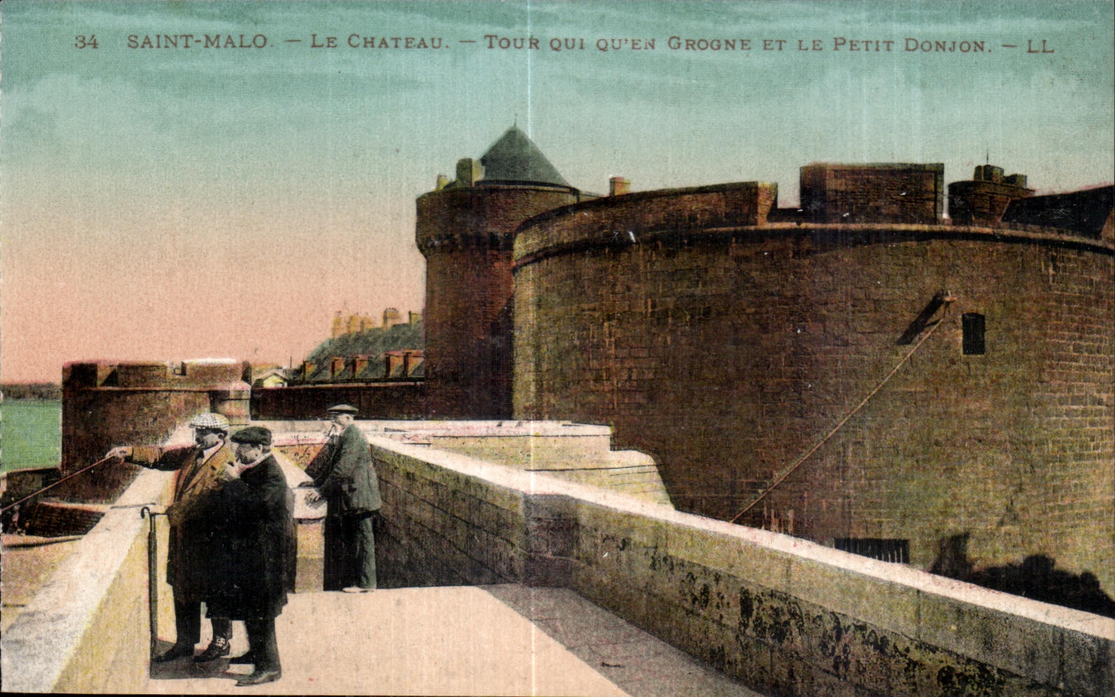 Saint-Malo — Le Château — Tour Qui Qu'en Grogne et Le Petit Donjon — LL
