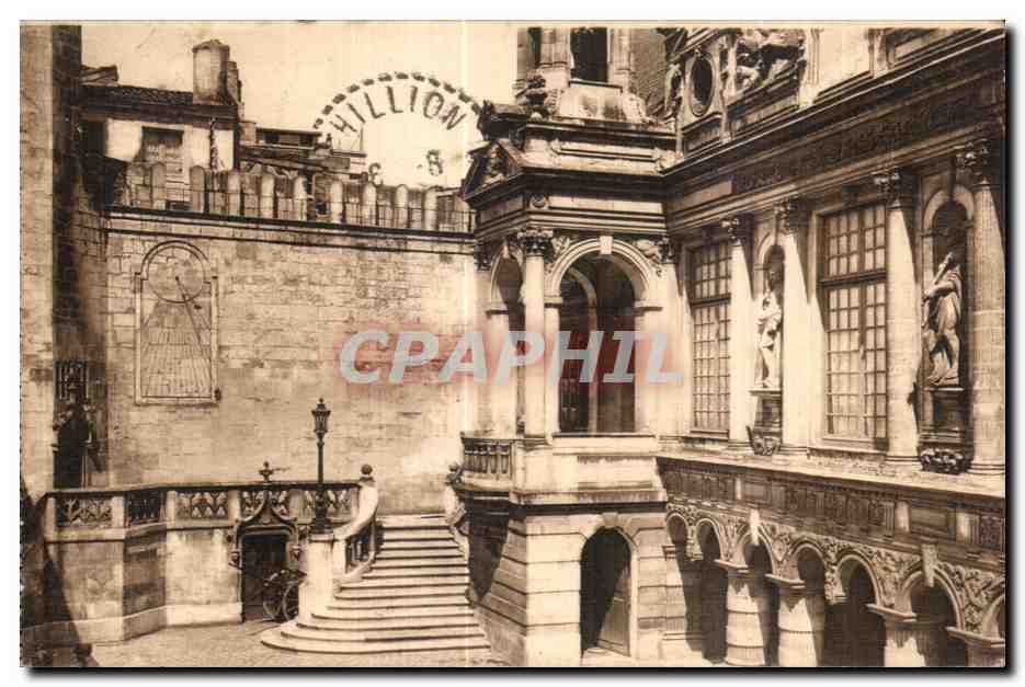 La Rochelle — Hôtel de Ville — Façade sur la Cour intérieure — Éditions Artistiques R. Bergevin