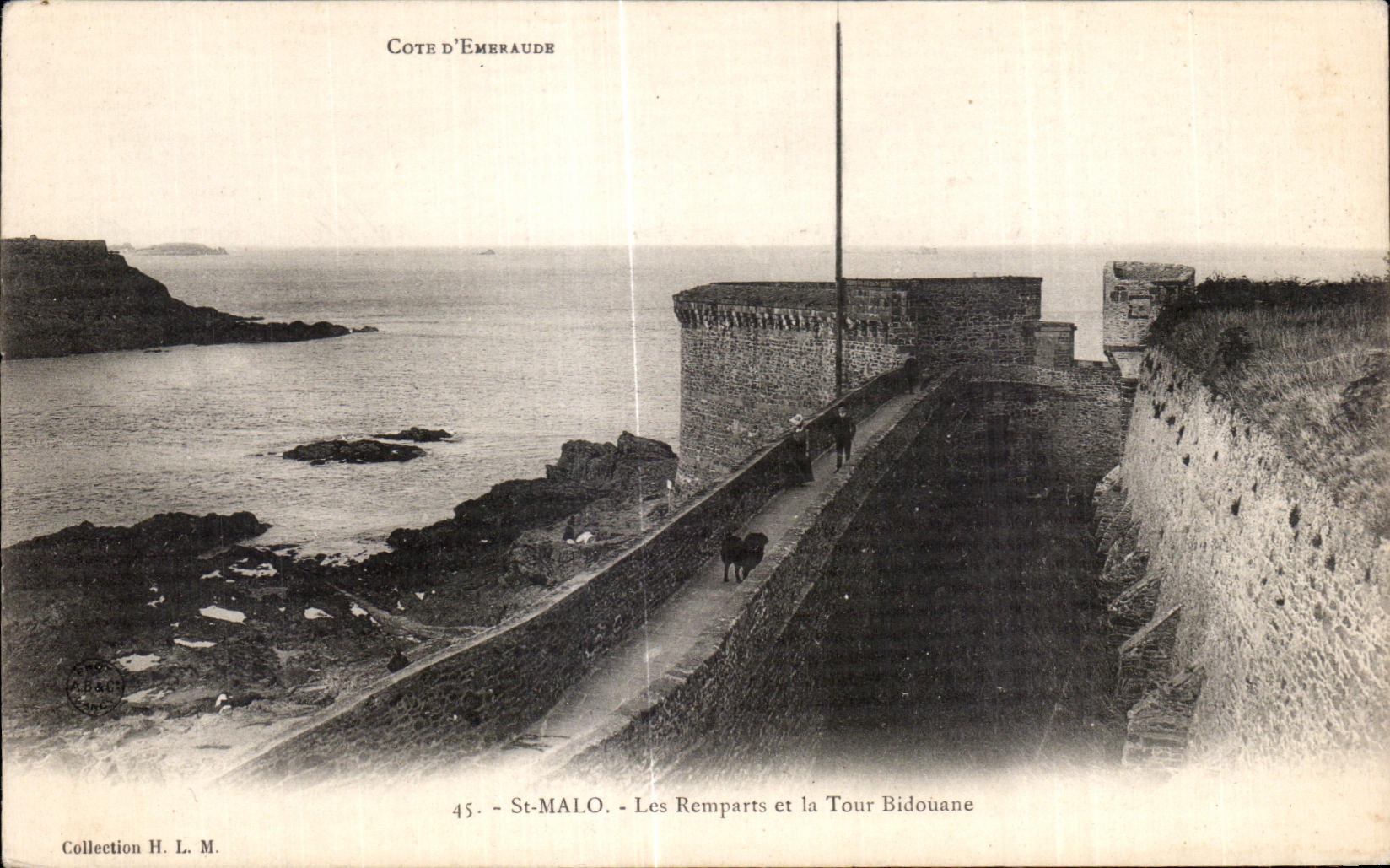 St-Malo - Les Remparts et la Tour Bidouane — Côte d'Émeraude, n°45, éditeur H. L. M.