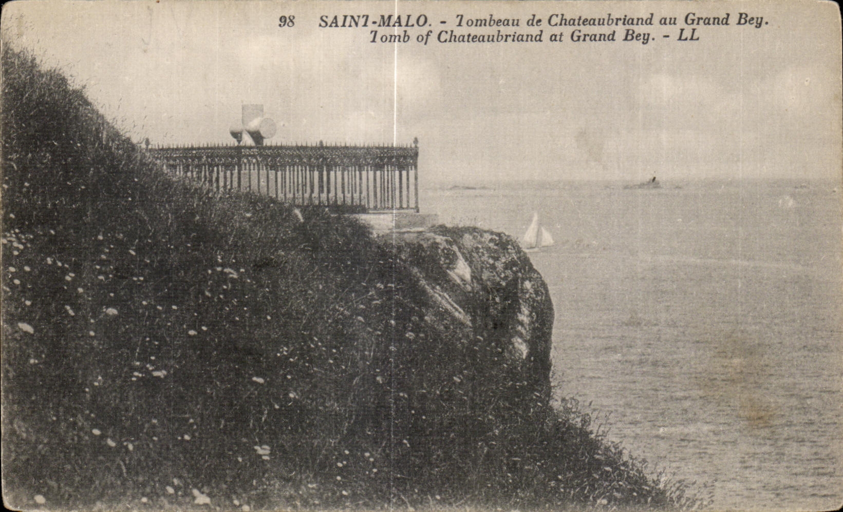 SAINTE-MALO - Tombeau de Chateaubriand au Grand Bey - LL