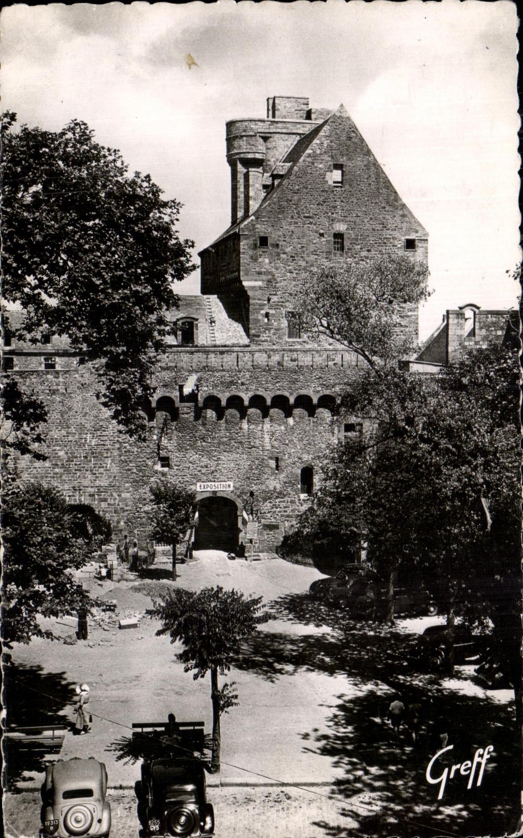 Le Château vu de la Place Châteaubriand — Saint-Malo (Ille-et-Vilaine) — Éditions Greff