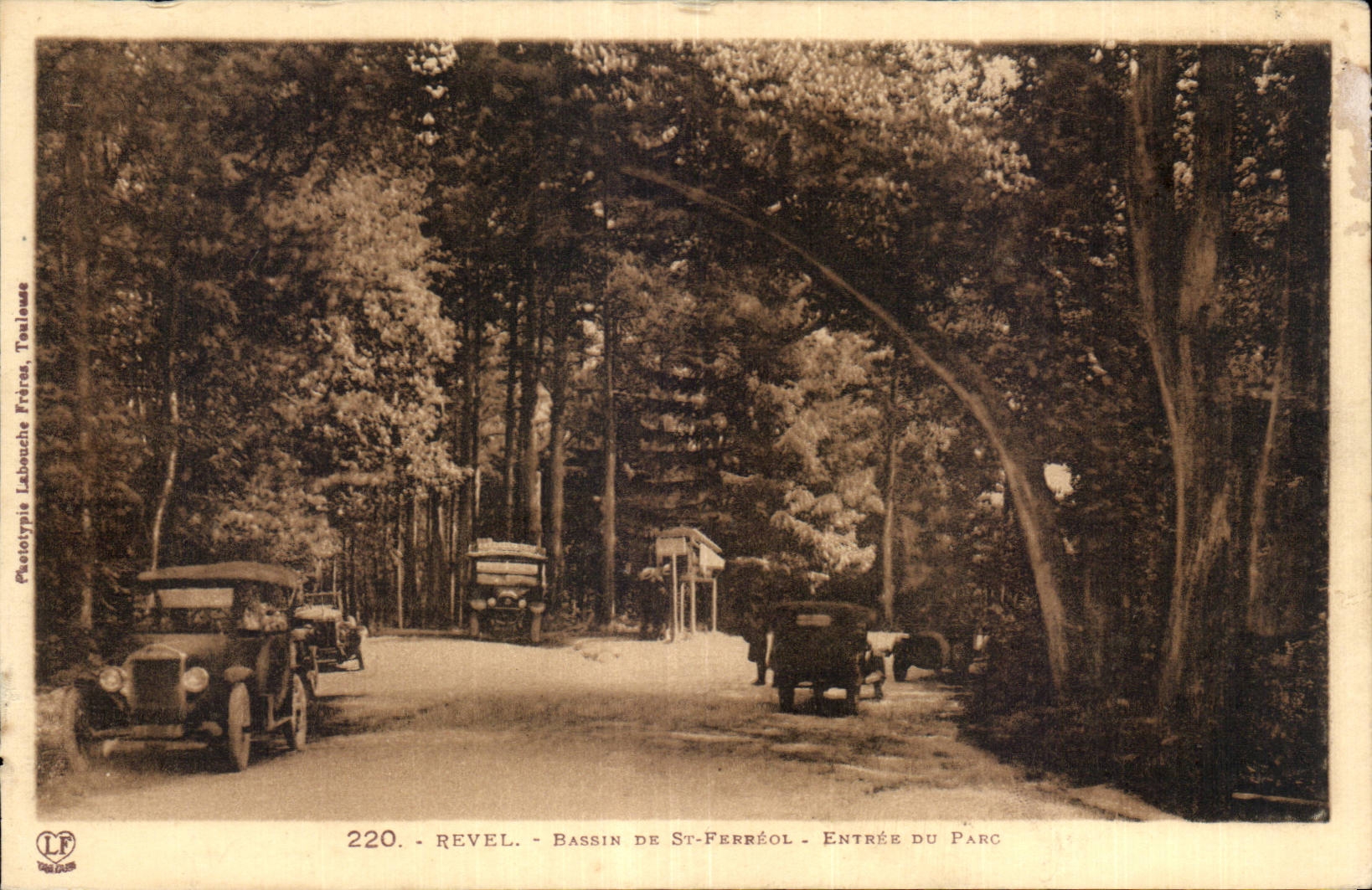 Revel - Bassin de St-Ferréol - Entrée du Parc — Phototypie Labouché Frères, Toulouse, n°220