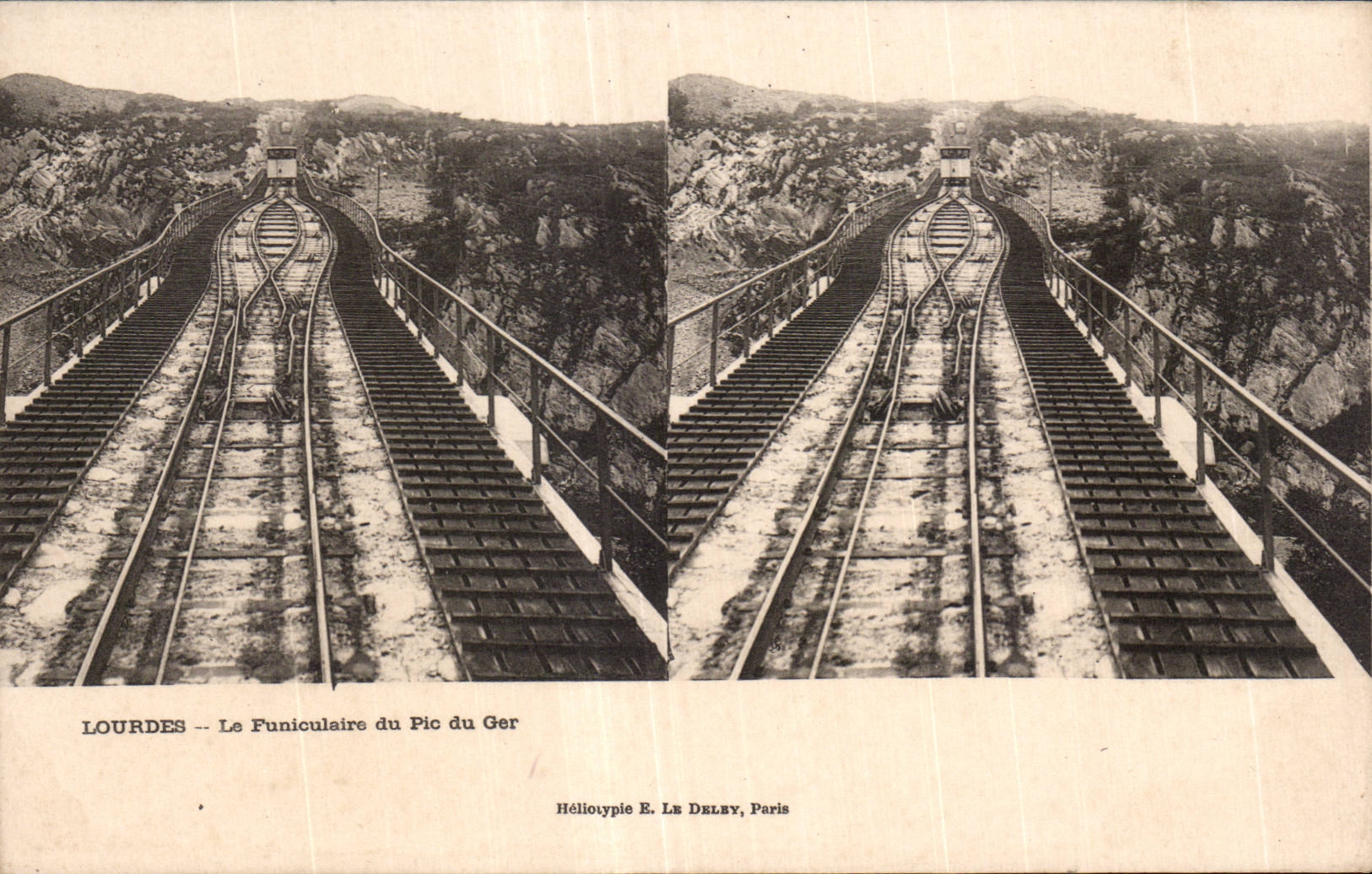 Carte Stereoscopique - Lourdes - La Funiculaire du Pic du Ger - CPA 