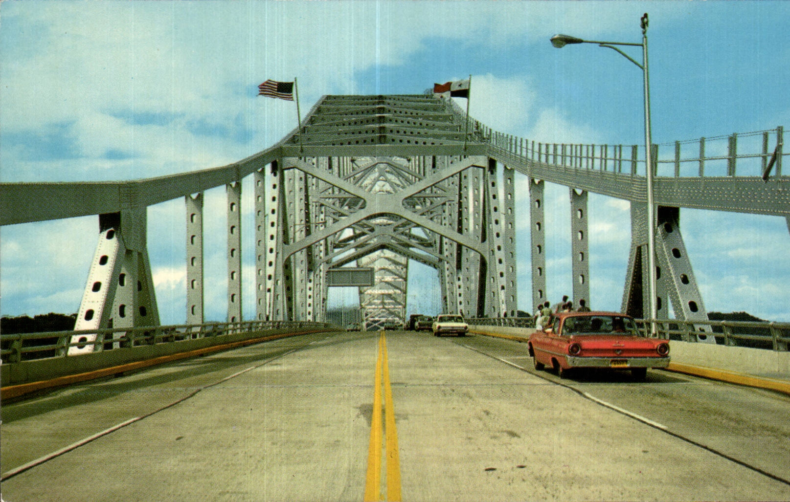 CPA Puente De Las Americas Sobre el Canal de Panama