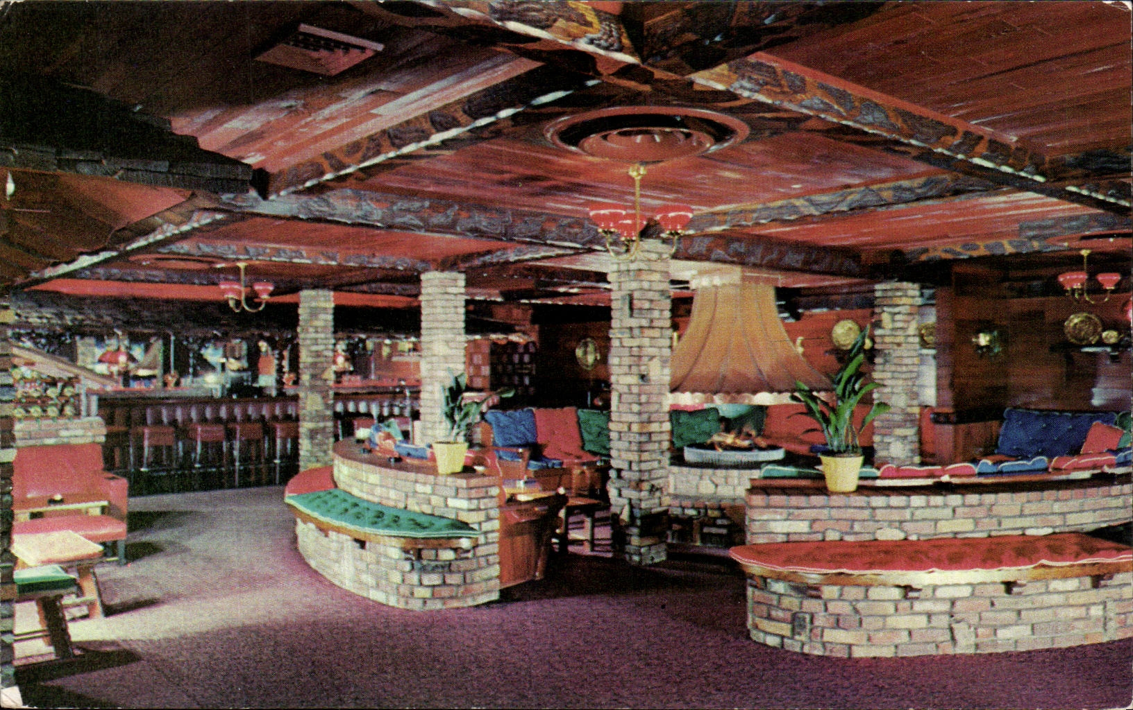 Golden Cock Inn — salle d'attente et bar — éditeur Mellinger Studios, n° 50565