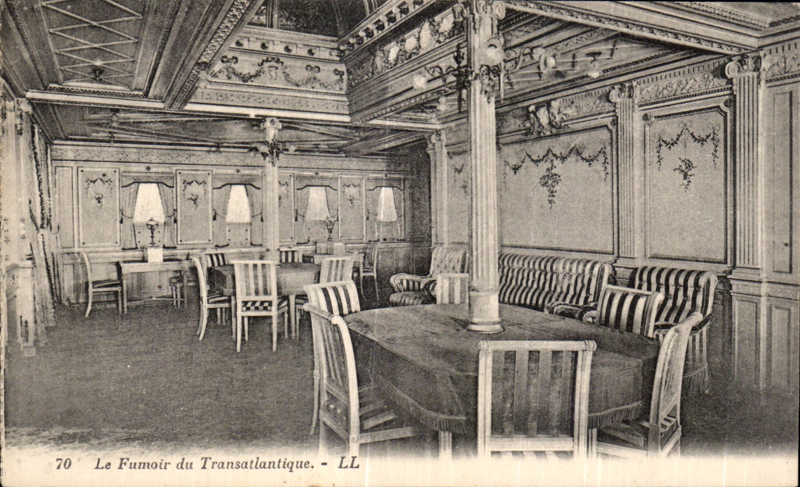 CPA Bateau Le Fumoir du transatlantique Paqebot 