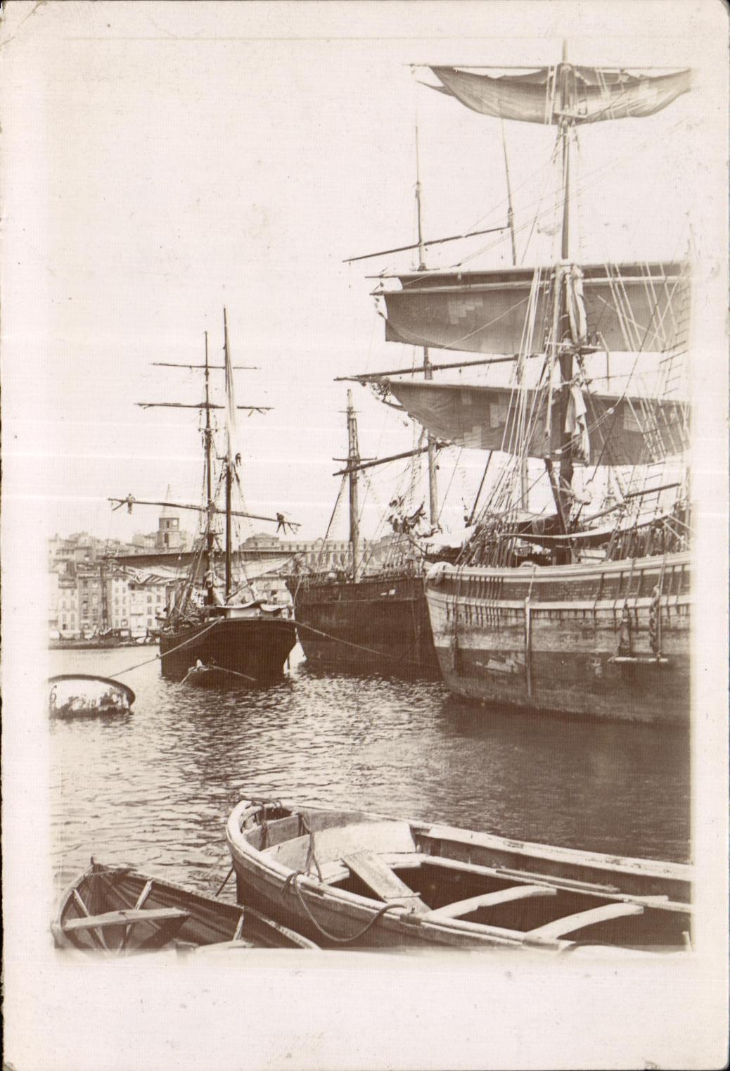 Port de Porto — Vue de navires à voile — CPAPHIL