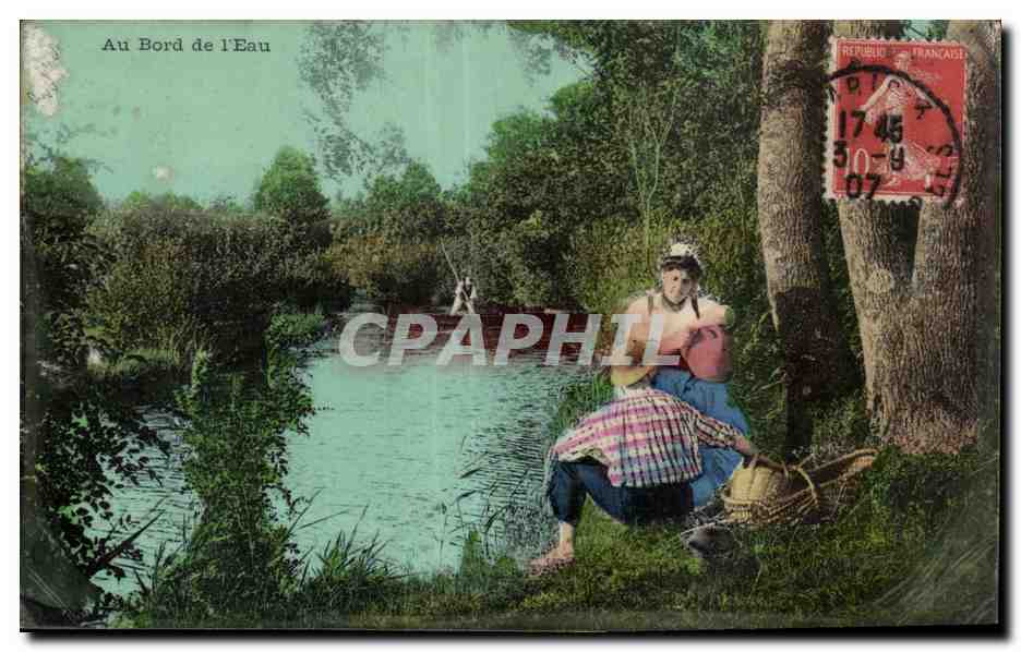 CPA Au bord de l eau Folklore Costume