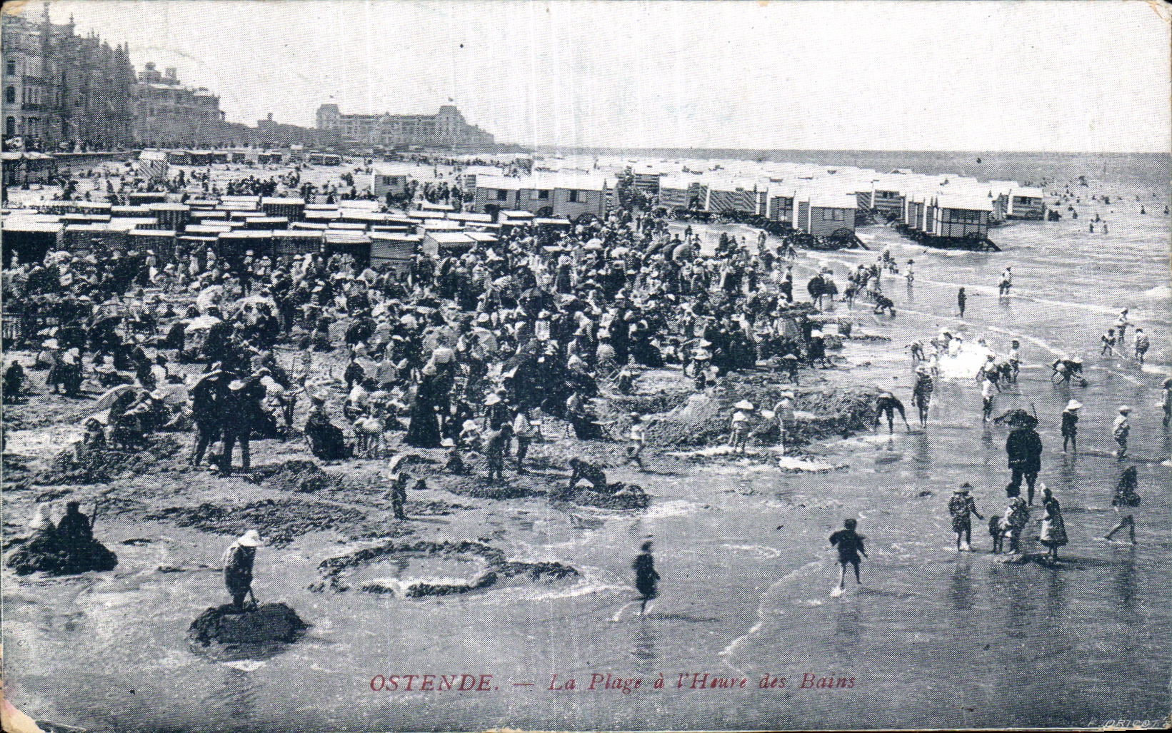 CPA Ostende La Plage a l heure des baisn 