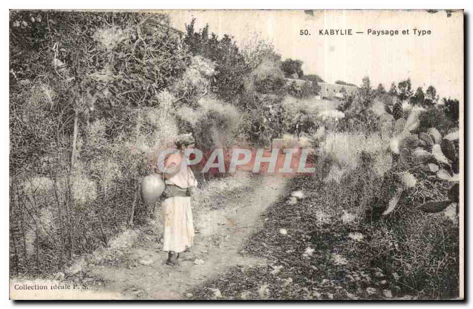 CPA Algerie Kabylie Paysage et Type Kabyle Femme Folklore Costume 