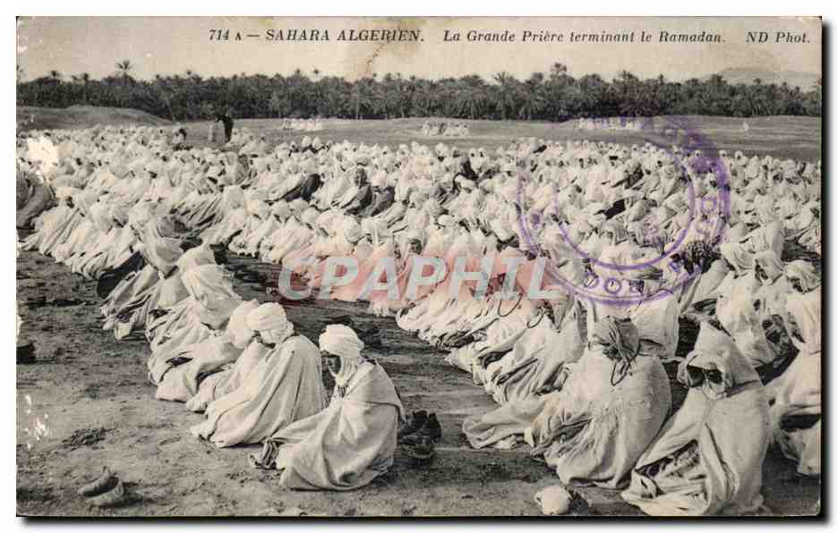 Sahara Algérien — La Grande Prière terminant le Ramadan — ND Phot.