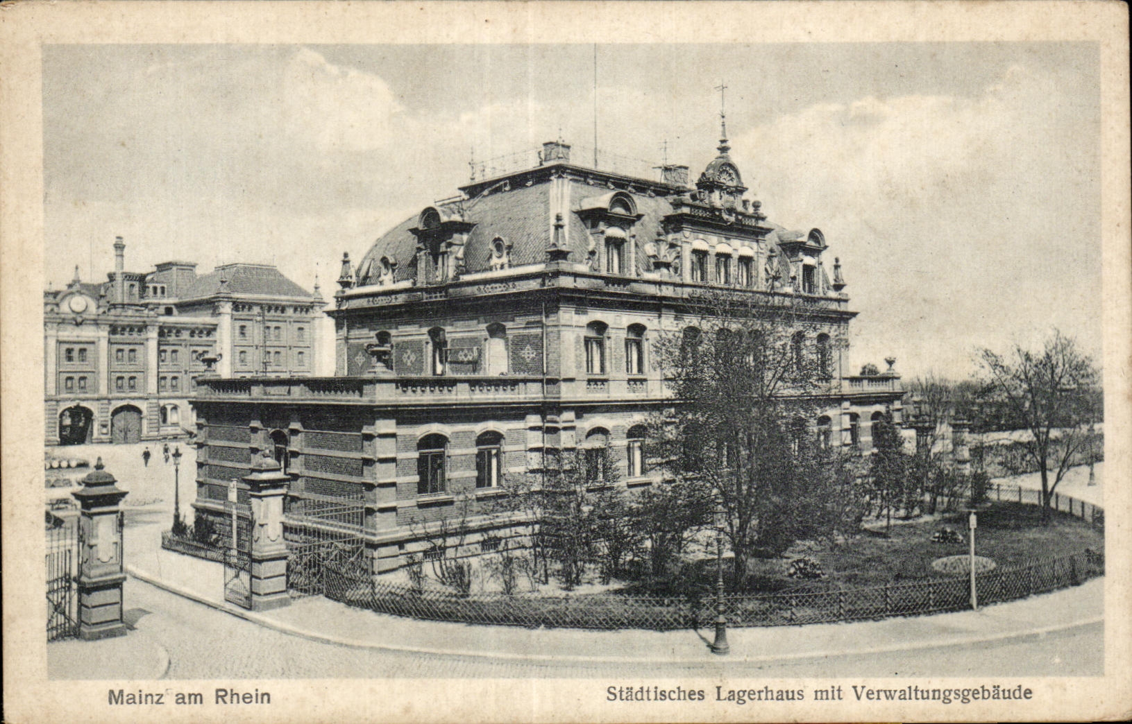 Mainz am Rhein — Städtisches Lagerhaus mit Verwaltungsgebäude — Ludwig, Mainz