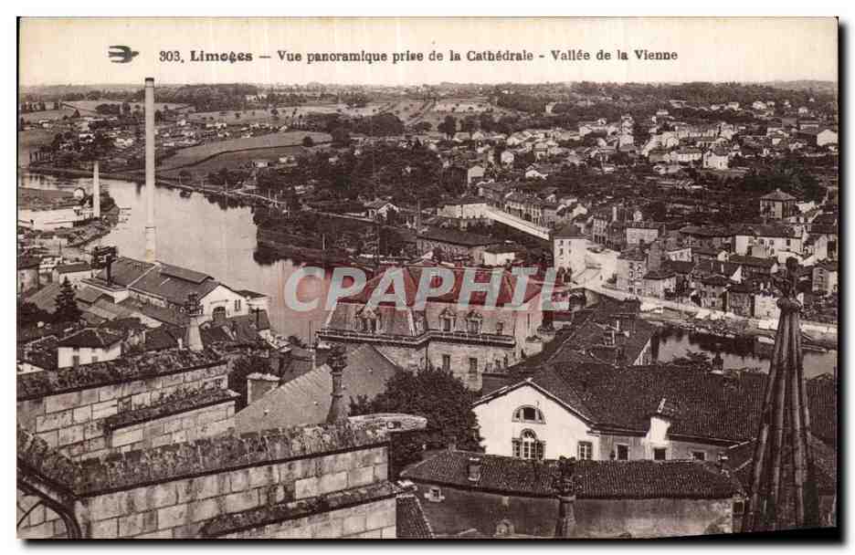 CPA Limoges Vue panoramique prise de la cathedrale vallee de la vienne