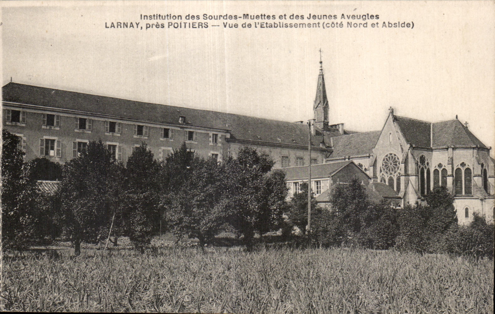 CPA institution des sourdes muettes et des jeunes aveugles Larnay pres Poitiers 