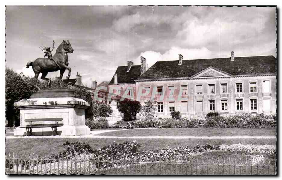 Statue équestre — Place du Château — Graphite