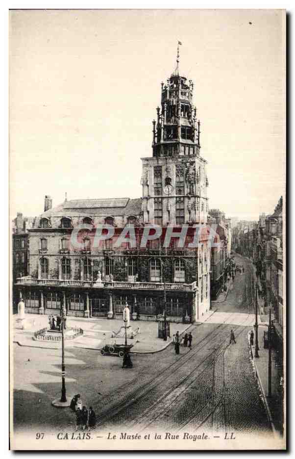 CPA CALAIS - Le Musee et la Rue Royale - LL