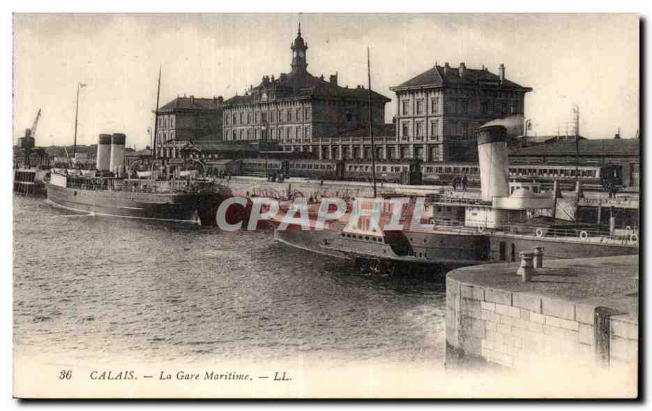 CPA CALAIS - La Gare Maritime Bateaux Train 