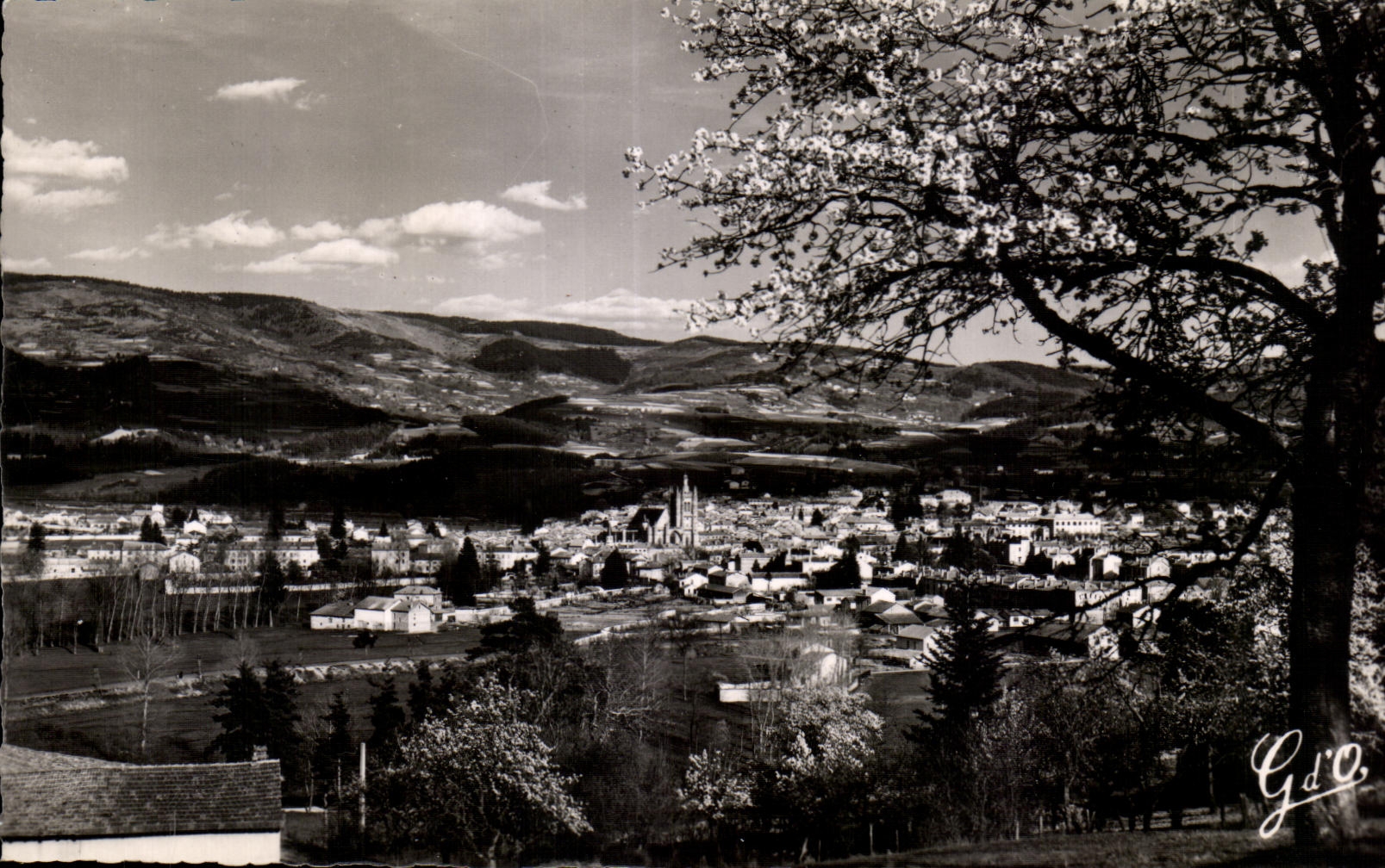 Ambert — Vue Générale Ouest — Édition G.d.O.