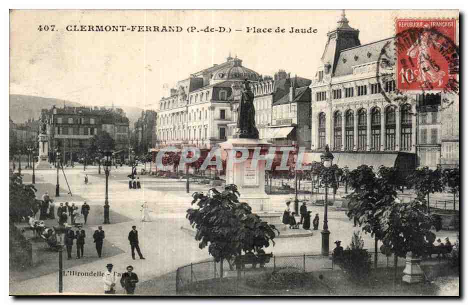 CPA CLERMONT - FERRAND (P de-D)-Place de Jaude