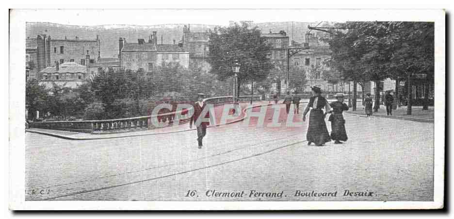 CPA Clermont-FERRAND Boulevard Desaix Chocolat Taylor Publicite