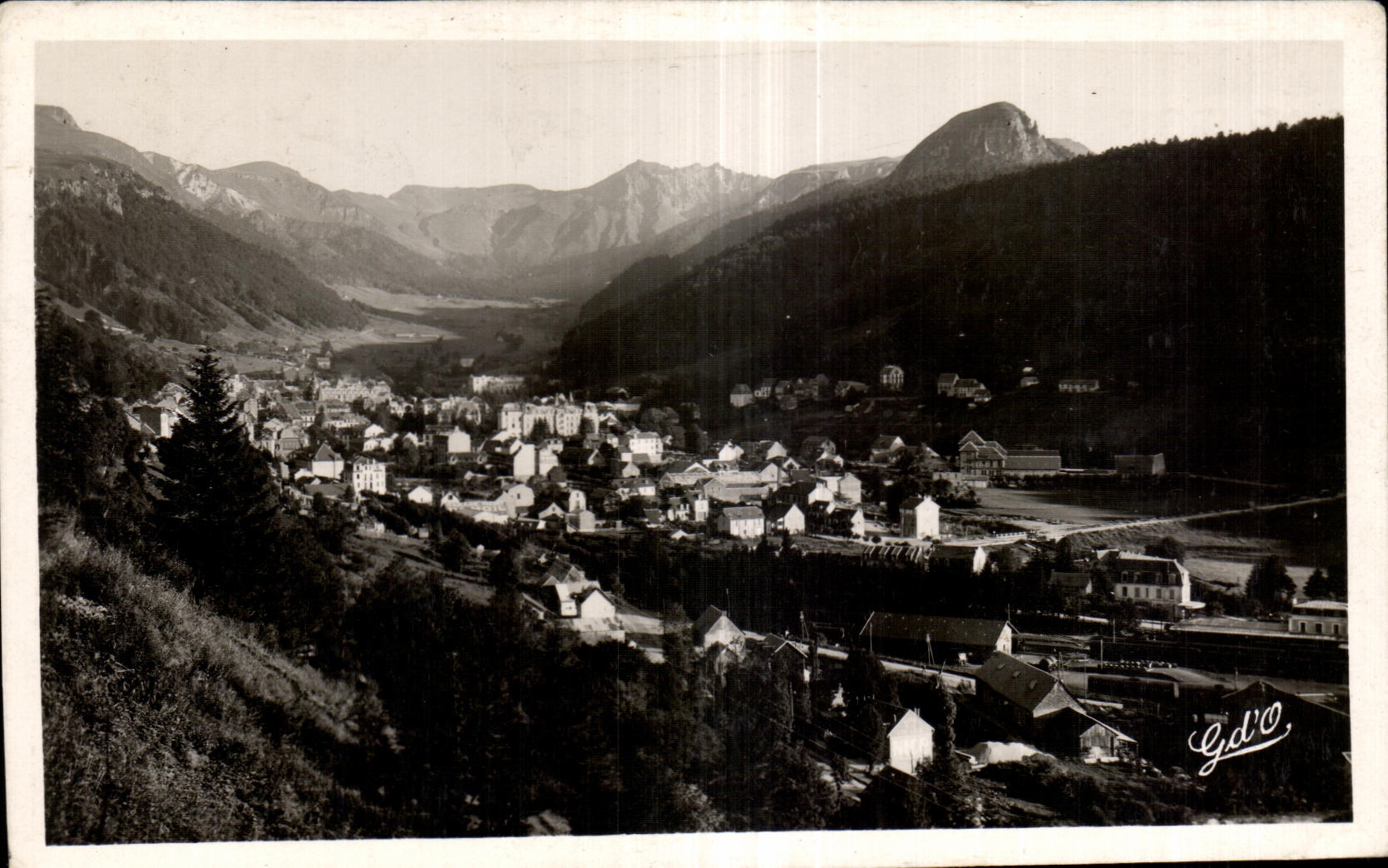 CPSM Le Mont Dore Vue generale