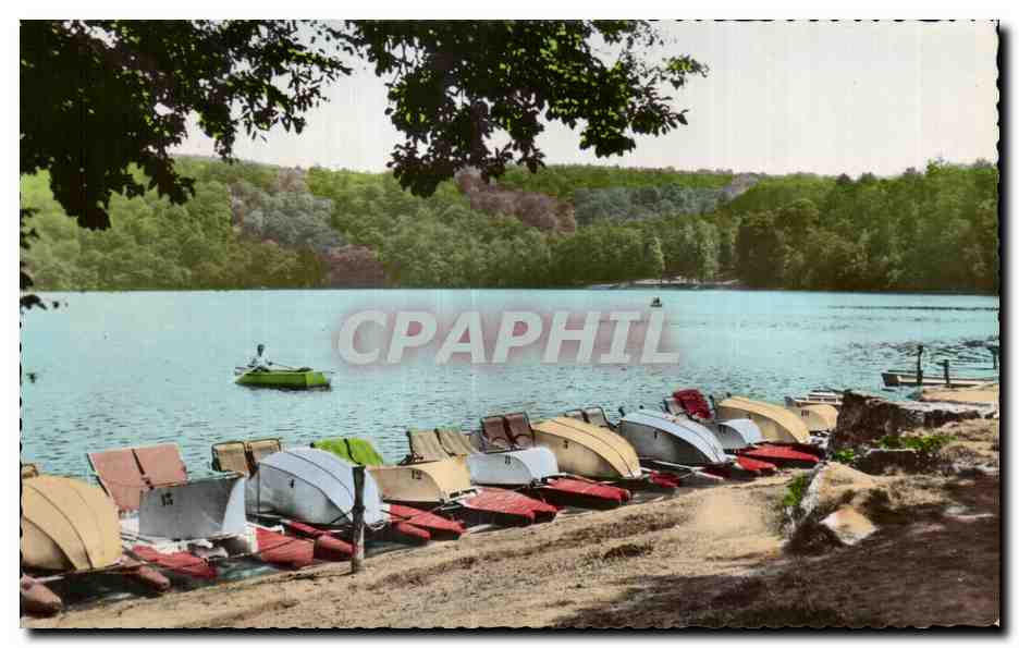 Bateau à rames sur lac — CPAPHIL — n° de série non lisible