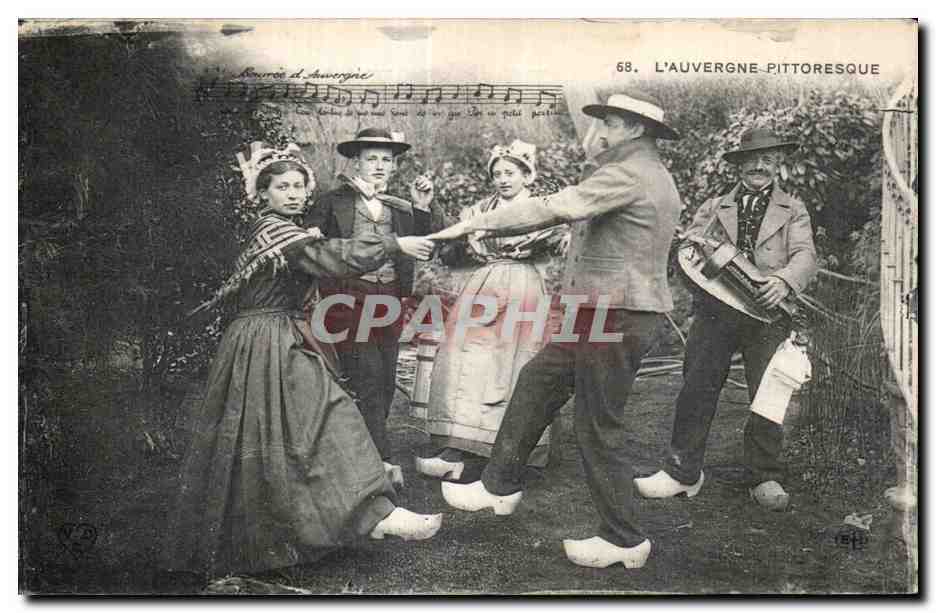CPA L Auvergne Pittoresque Folklore Danse Bouree